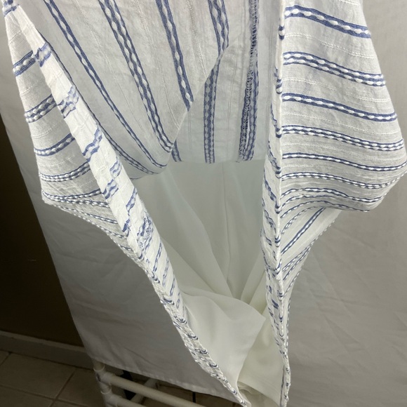 Off The Shoulder Dress - Picture 10 of 11